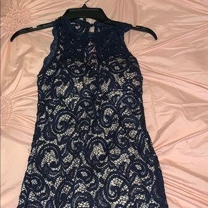 Hello! This is a Size 1 dress